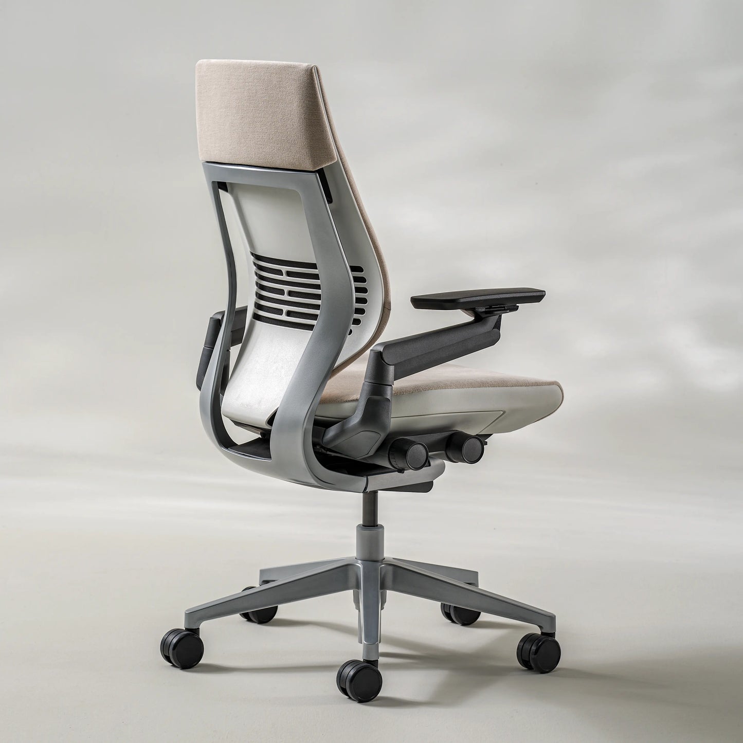 Gesture – Silla de oficina ergonómica