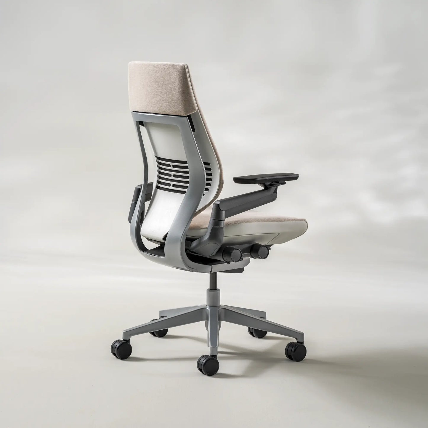 Gesture – Silla de oficina ergonómica