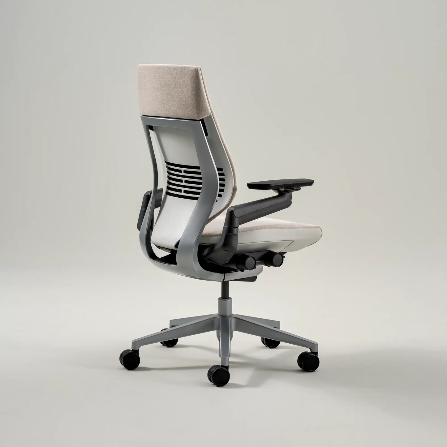 Gesture – Silla de oficina ergonómica